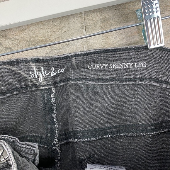 Style & Co Calla Lily Denim Mid-Rise Skinny Jeans - Picture 8 of 10